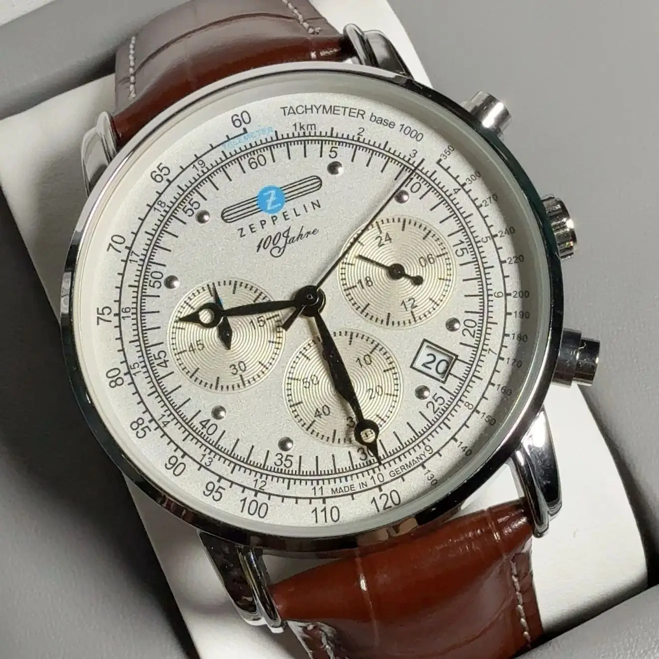 Zeppelin Airship Jam Tangan Pr - Smartwatch Touch ulasan dan harga